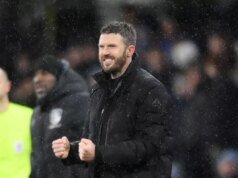 Michael Carrick puede agregar dos jugadores al equipo de Man Utd contra Man City después de cerrar el trato