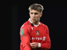 La estrella de Wrexham, Josh Windass, category preocupación con una celebración inusual a medida que surge una explicación