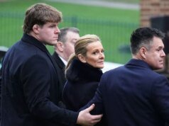 Gabby Logan y los íconos del fútbol encabezan a los dolientes en el funeral de su padre Terry Yorath