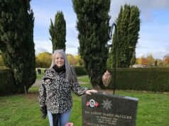 La madre del soldado británico adolescente muerto por una bomba estadounidense en Afganistán exige que Donald Trump se disculpe por su “insulto a nuestros caídos” tras los comentarios de la OTAN