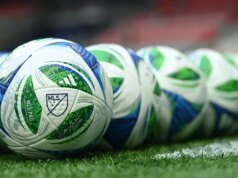 Unión añade F Stas Korzeniowski, D Kaiden Moore