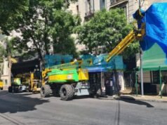 Netflix en La Plata: grúas, elevadores y generadores copan el Centro a la espera de otro fin de semana de rodaje
