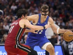 Inicio rápido de la persecución mágica opposite Brandon Miller, Hornets