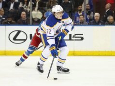 Los Sabres buscan mostrar sus credenciales de playoffs contra los cansados Islanders.