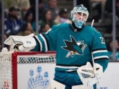 Alex Nedeljkovic, los tiburones en ascenso luchan contra los Panthers