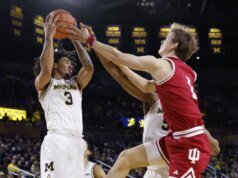 Michigan, número 3, ansioso por mostrar una mejora frente a Ohio State