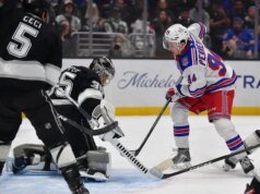 Kings G Darcy Kuemper abandona el juego tras colisión