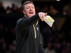 El No. 15 Vanderbilt compite por detener una caída de 3 juegos en su visita al estado de Mississippi