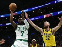 Los Celtics construyen ventaja de 23 puntos en la primera mitad y superan a los Pacers