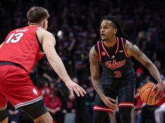 Nick Dorn e Indiana logran una fácil victoria sobre Rutgers con una exhibición de 3 puntos