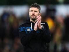 Michael Carrick gana la carrera de entrenador del Man Utd después de que los jugadores senior RECHAZARAN a Ole Gunnar Solskjaer