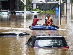 Cómo comprobar el electric motor de un automóvil ahogado para reclamar un seguro de forma segura