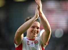 Inglaterra bloquea a Abbie Ward embarazada de su segundo hijo