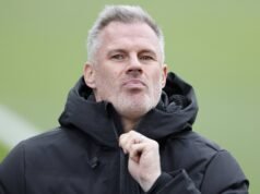 Jamie Carragher advierte que Arne Slot podría ser despedido si el Liverpool se pierde la Liga de Campeones