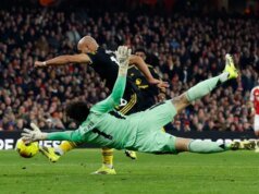 El Manchester United hace mella en las aspiraciones al título del Arsenal con una dramática victoria por 3-2