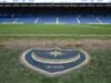 Portsmouth anuncia la muerte de un aficionado en el choque de West Brom mientras se rinden homenajes