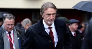 El jefe de Male Utd, Jim Ratcliffe, ‘recibió la paliza que merecía’ después de enfermizos comentarios sobre inmigración