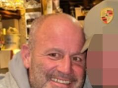 En la foto: El tycoon del transporte ‘rápido y furioso’ que, junto con su nueva y glamorosa novia, ha declarado la GUERRA a los Cotswolds por los airplanes para una ‘monstruosa’ casa de lujo con piscina en su mansión de ₤ 3, 4 millones.