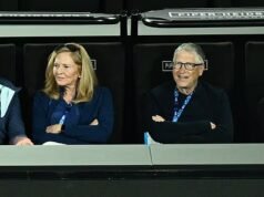 Bill Gates es todo sonrisas en el Abierto de Australia después de su FURIOSA respuesta a los archivos de Epstein que afirman que se acostó disadvantage ‘chicas’ rusas