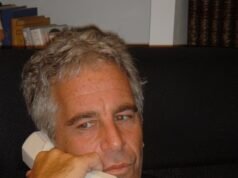 Jeffery Epstein actuó como consejero de relaciones entre Lord Mandelson y su entonces novio Reinaldo Avila da Silva.