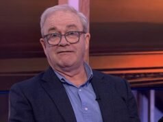 Los presentadores de la BBC se apresuran a interrumpir a Harry Enfield después de la escandalosa broma de Peter Mandelson en vivo en The One Show, mientras los espectadores se burlan de ‘ ¡ puedes imaginarte a los productores gritando por el auricular!’