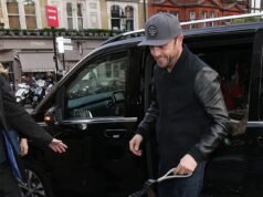La devastada Ant McPartlin ‘sale del Reino Unido’ después de la muerte de su amado perro Hurley, ya que es ‘demasiado perturbador estar cerca de los juguetes del perro en casa’.