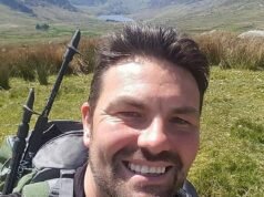 Detective demanda a la fuerza por “lesiones psiquiátricas” después de que su prometida policía lo engañara con un colega en la estación; luego se acuesta y se casa con el policía de mayor rango que fue contratado para investigar.