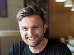 La madre le dijo a su hijo que “se cuidara” momentos antes de que fuera electrocutado por un cable de alimentación que colgaba bajo mientras corría, según la investigación.