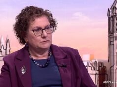 Una importante experta en género advierte a los docentes que no dejen que los niños prepúberes hagan la transición a pesar de la impactante orientación laboral que lo permite, diciendo que muchos simplemente “la superarán con la edad”