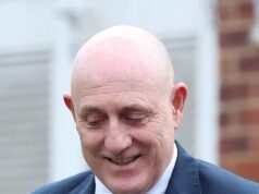 El líder del escuadrón de la RAF agarró a los soldados rasos de un aviador en una “juego brusco que fue demasiado lejos” durante un viaje a Francia para conmemorar el 80.º aniversario del Día VE.