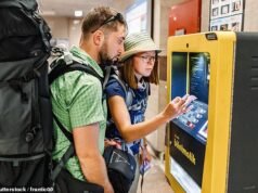 Un experto revela la trampa del pago con tarjeta de la que los británicos deben tener cuidado cuando viajan al extranjero