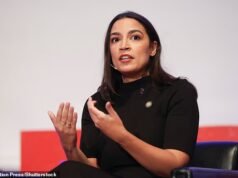 AOC comete un error geográfico essential al criticar la política outside de Trump