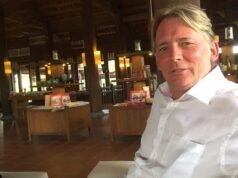 La policía sigue buscando al doble del perdedor de EastEnders, Ian Beale, por fraudes románticos históricos de OAP