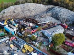 Nueva actividad en un enorme vertedero ilegal que pertenece en parte al rey Carlos: los excavadores trasladan montañas de desechos a tierras reales