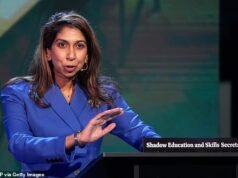 Suella Braverman advierte que Gran Bretaña está siendo “destrozada” por las políticas de diversidad y promete abolir la Oficina de Igualdad (y su propio trabajo) si Reform UK gana el poder.