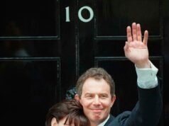 SARAH VINE: Tony y Cherie fueron la primera ‘Primera Familia’ de Gran Bretaña y su matrimonio fue ‘la roca’ sobre la que se construyó su carrera. Pero como revela el documental de Channel 4 sobre los Blair, sus atenciones a menudo estaban en otra parte…