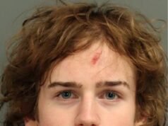 Un colegial con cara de bebé, de 16 años, bebió Twisted Tea y luego atropelló y mató a un niño de 14 años, mientras conducía a exceso de velocidad, dice la policía