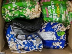 Se hace un descubrimiento impactante dentro de bolsas de palomitas de maíz enviadas por correo desde Australia, lo que lleva a una pena de cárcel récord.