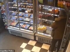 Momento en que el personal del ladrón en serie de Greggs, apodado el ‘Hámster’, pasa descaradamente bebidas frente al personal, mientras se libra de la cárcel a pesar de 38 robos.