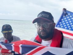 ‘¡El Gobierno no expulsa a los inmigrantes pero nosotros expulsamos a los súbditos británicos!’ Furia cuando el Partido Laborista fuerza al acuerdo a abandonar las Islas Chagos para poder entregar territorio al aliado de China