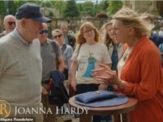 Un invitado del Antiques Roadshow jadea: ‘ ¡ Oh Dios!’ Mientras descubre el asombroso valiance del broche, lo arrojó en una bolsa de plástico y recibe una reprimenda de un experto de la BBC.