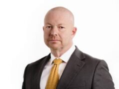 El abogado y leal socio de golf conocido como Good News Gary es ahora el último aliado de Andrew.