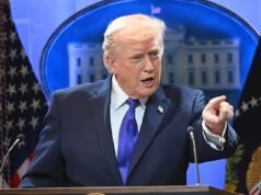 Trump anuncia que aumentará los aranceles globales al 15 % mientras se opone a la pérdida de la Corte Suprema