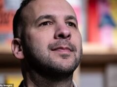 Ahora los Looney Greens piden lucha libre para todos contra la prostitución y la pornografía a medida que se acercan las elecciones parciales