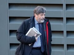 Abogado defensor chastening que violó y agredió sexualmente a clientes masculinos y femeninos durante 30 años, calificado de “monstruo” por las víctimas