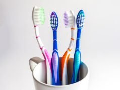 ¿ Con qué frecuencia debes cambiar tu cepillo de dientes? Los científicos finalmente resuelven el debate: entonces, ¿ lo estás haciendo lo suficiente?