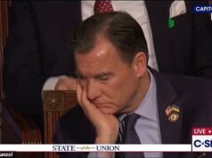 Los demócratas fueron sorprendidos durmiendo durante el SOTU de Trump mientras Tom Suozzi se queja de “permanecer despierto viendo reposiciones”