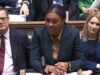Kemi Badenoch exige que Keir Starmer solucione la “trampa de la deuda” de los préstamos estudiantiles que deja a los graduados con pagos masivos y advierte que el sistema real está en un “punto de ruptura”.
