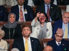 REVELADO: El insulto disadvantage carga racial de Rashida Tlaib cuando los republicanos la ahogaron con cánticos de EE. UU.