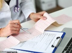 A más de 100 000 pacientes del Reino Unido se les debe reemplazar el marcapasos o actualizar el software, ya que algunas baterías corren el riesgo de agotarse años antes de tiempo.